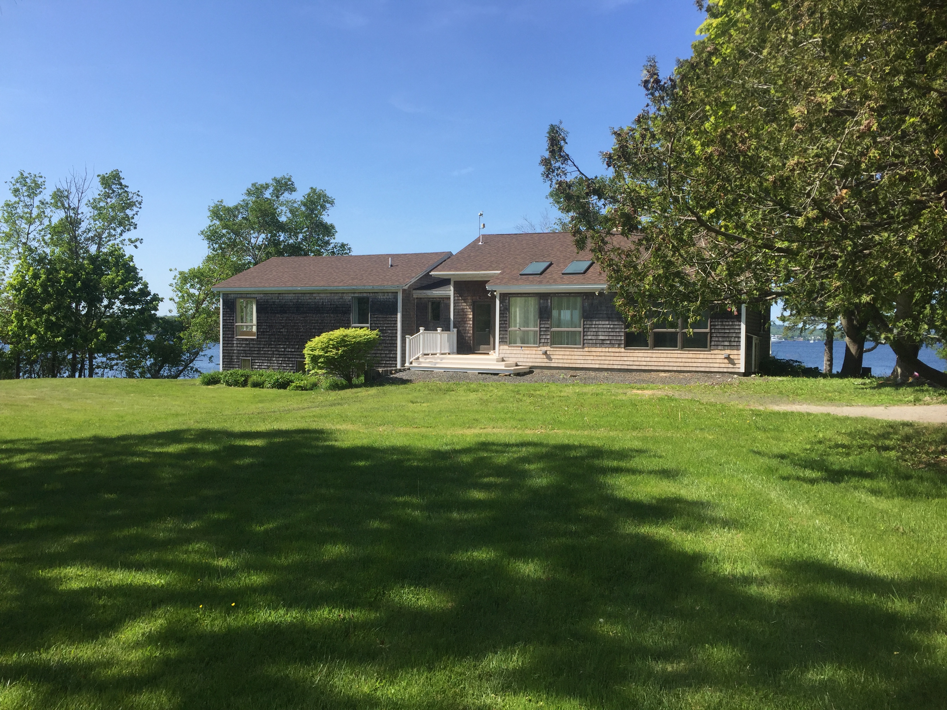 Owls Head Vacation Rental Whispering Tides Rear Lawn Vinalhaven Island Rentals